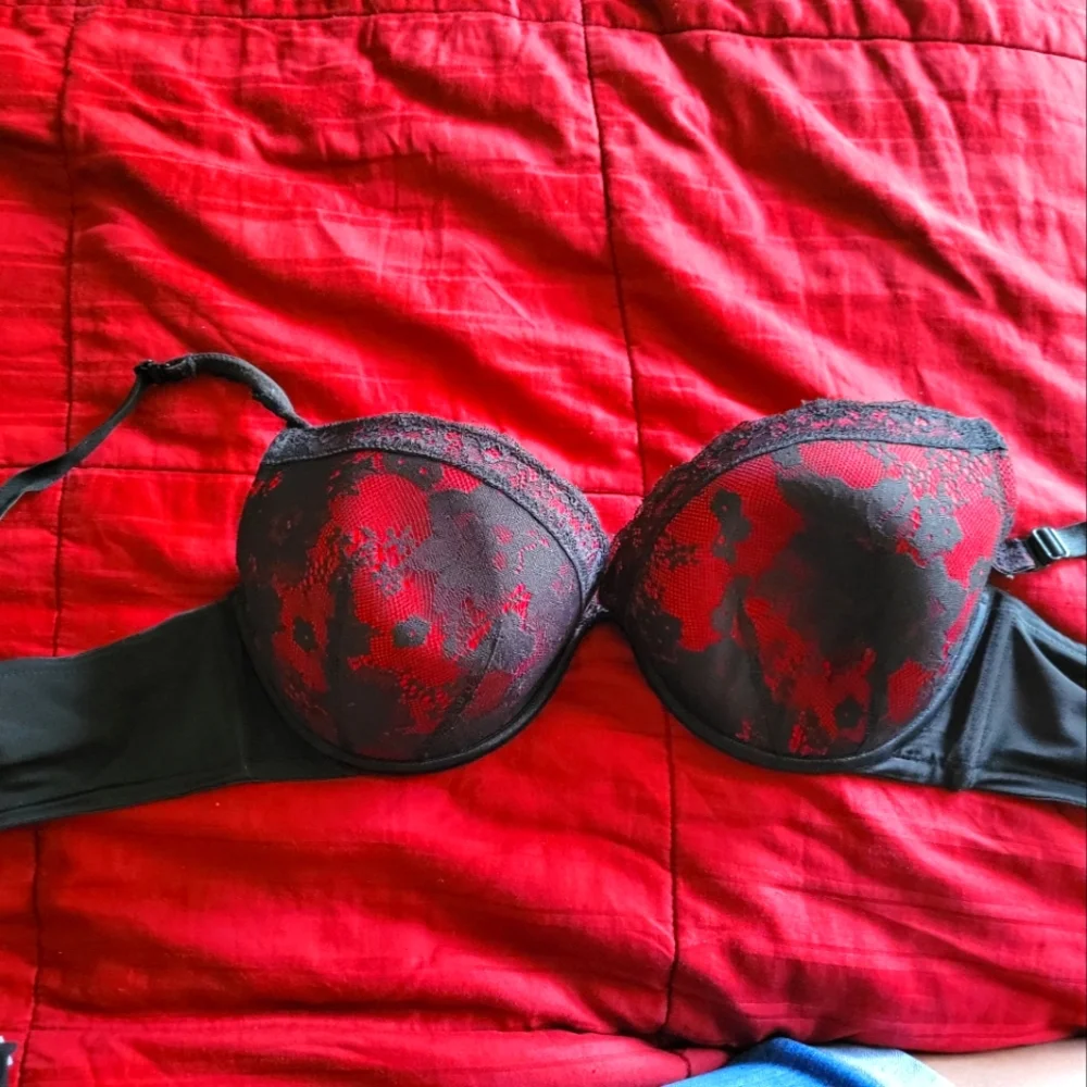 Bra - Picture 2 of 4
